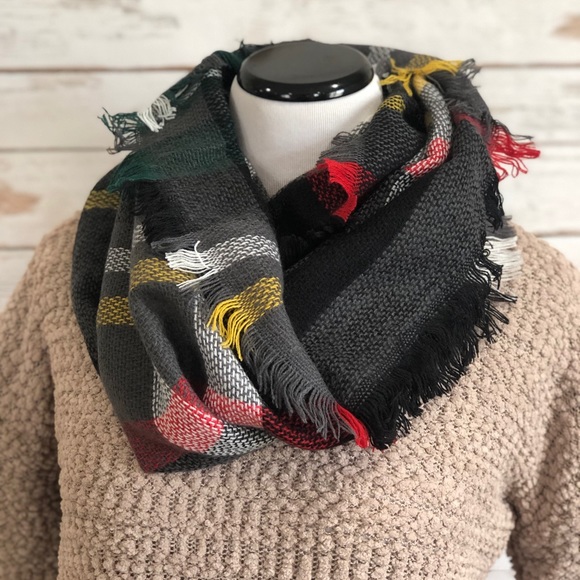 NEW Infinity plaid scarf - Picture 4 of 6